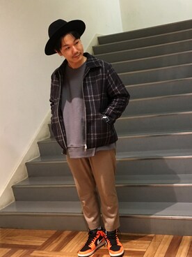 「tk.TAKEO KIKUCHI（ティーケータケオキクチ）のアイテム（スウェット）」を使った、so-yaさん（メンズ・169cm）の秋コーディネート