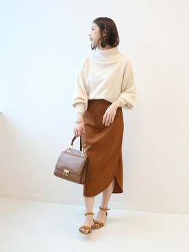 「Noble（ノーブル）の【RebeccaBaluducci】 フラットストラップサンダル◆（サンダル、イエロー系）」を使った、yumiさん（レディース・158cm）の秋コーディネート