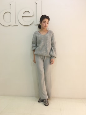 「SNIDEL（スナイデル）のアイテム（パンツ）」を使った、reia uchiyamaさん（レディース・161cm）の冬コーディネート