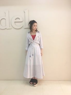 「SNIDEL（スナイデル）のアイテム（パンプス）」を使った、reia uchiyamaさん（レディース・161cm）の春コーディネート