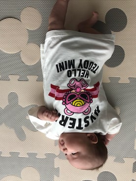 「HYSTERIC MINI（ヒステリックミニ）のアイテム（Tシャツ/カットソー、ホワイト系）」を使った、senna0424さん（キッズ・80cm）の秋コーディネート