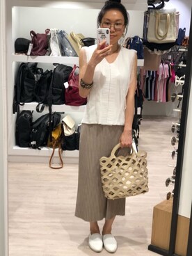 「アイテム（レインシューズ、ホワイト系）」を使った、Yukki Liさん（レディース・158cm）の夏コーディネート