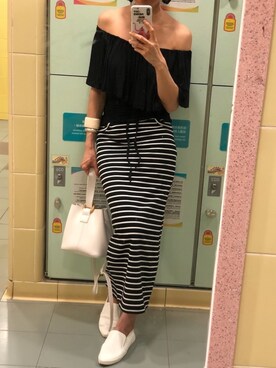 「アイテム（レインシューズ、ホワイト系）」を使った、Yukki Liさん（レディース・158cm）の夏コーディネート