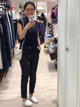 「アイテム（レインシューズ、ホワイト系）」を使った、Yukki Liさん（レディース・158cm）の秋コーディネート