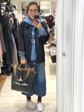 「blue」｜「アイテム（その他）」を使った、Yukki Liさん（レディース・158cm）の秋コーディネート