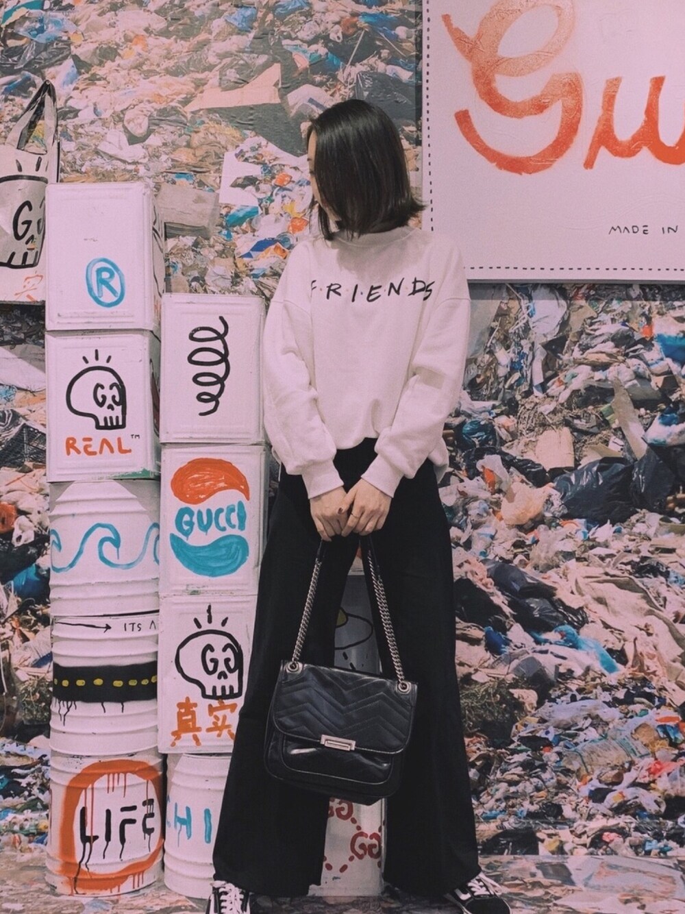 「春、卫衣、今日のコーデ、卫衣搭配、古着」｜「Bershkaのアイテム（パーカー、ホワイト系）」を使った、穆勒君さん（レディース・175cm）の春コーディネートの1枚目の写真