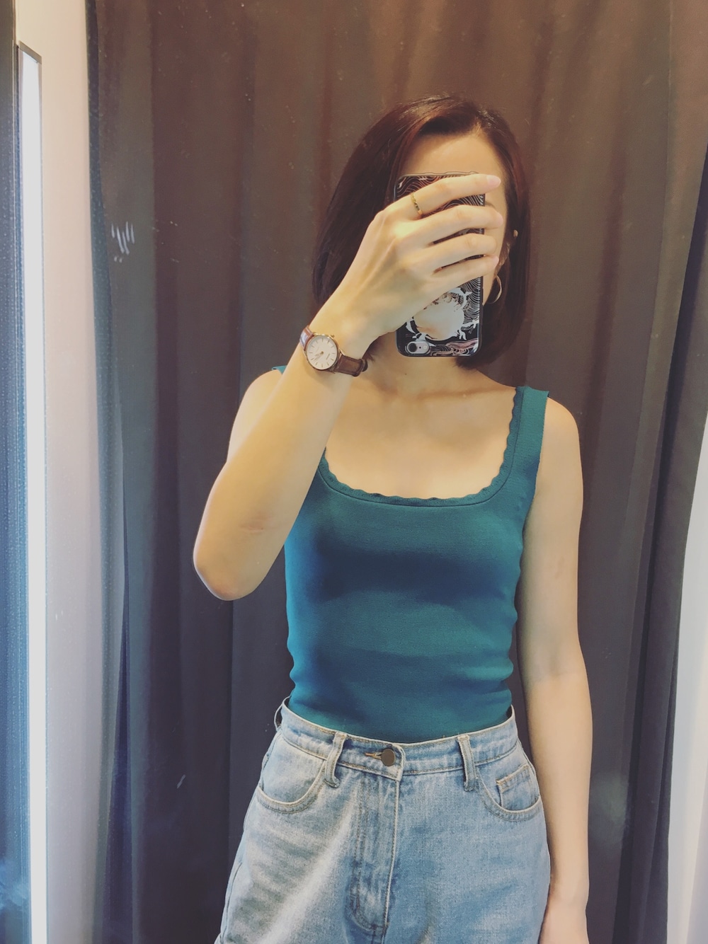「ootd、夏、休闲、复古、日系极简、牛仔裤、基础款」｜「ZARAのアイテム（キャミソール、ブルー系）」を使った、穆勒君さん（レディース・175cm）の夏コーディネートの1枚目の写真