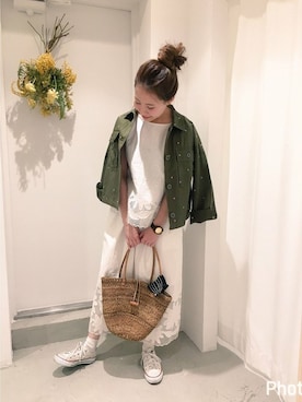 「刺繍」｜「アイテム（カバーオール）」を使った、Dot＆Stripes CHILDWOMANさん（レディース・158cm）の冬コーディネート