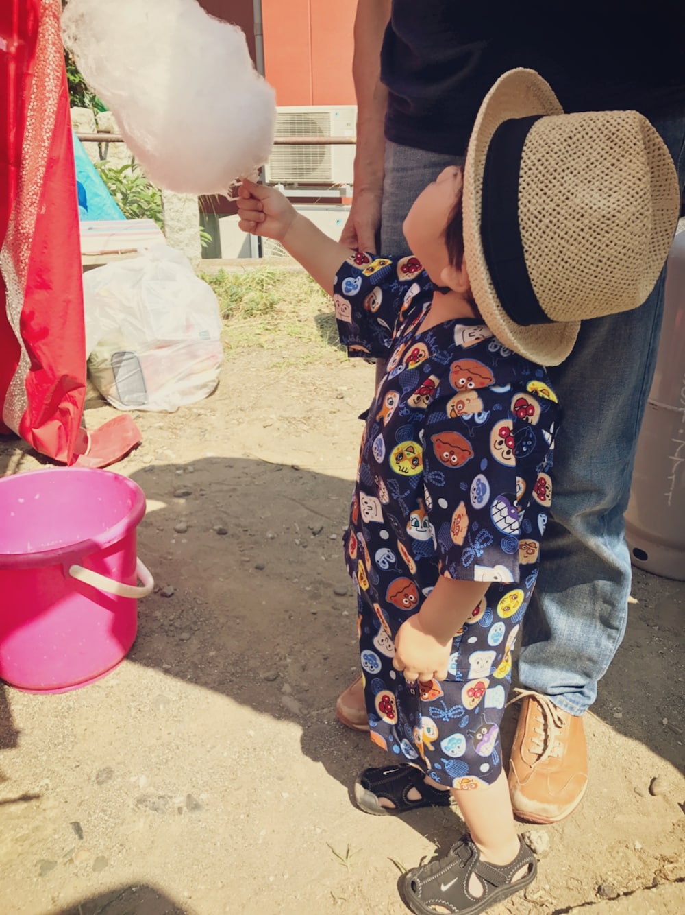 「あんぱんまん大好き、キッズファッション、男の子コーデ、帽子、じんべい、1000フェス」｜「個人店のアイテム（ハット、ベージュ系）」を使った、a&k&o&iさん（キッズ・90cm）の夏コーディネートの1枚目の写真