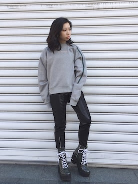 「アイテム（ブーツ、グリーン系）」を使った、Kasumi さん（レディース・150cm）の冬コーディネート