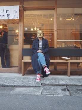 「赤い靴」｜「アイテム（トレンチコート）」を使った、スミスさん（レディース・163cm）の春コーディネート