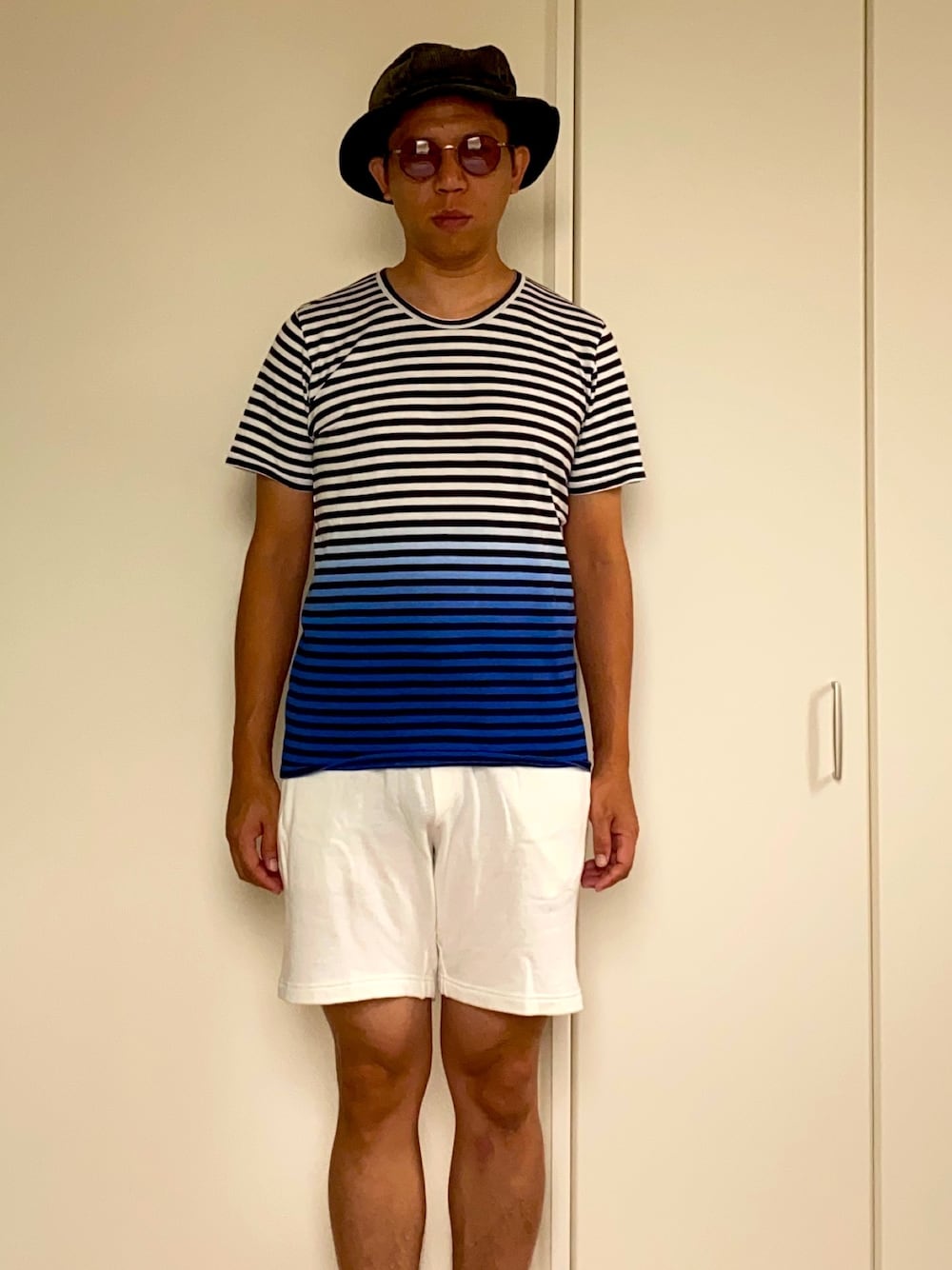 「帽子、サングラス、ショートパンツ、ボーダー」｜「KAPITALのアイテム（ハット、ブラック系）」を使った、mizsyさん（メンズ・172cm）の夏コーディネートの1枚目の写真