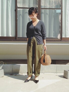 「カーキパンツ」｜hoho𓆸さん（レディース・155cm）の秋コーディネート