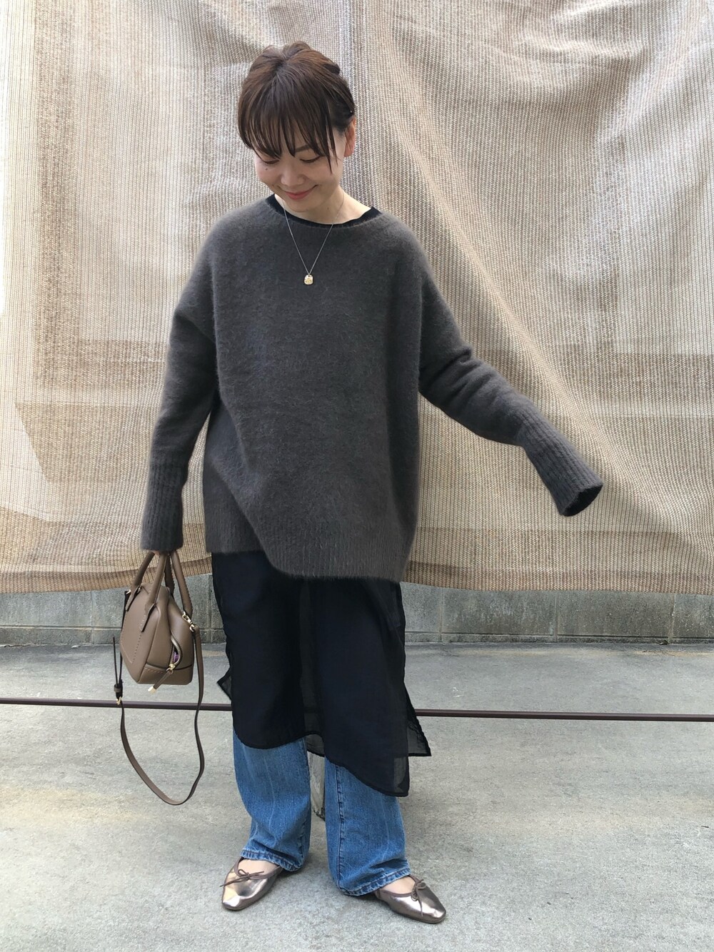 「モヘアニット、年末WEAR感謝祭、冬コーデ、きれいめカジュアル、大人女子、レイヤードスタイル、シアーワンピース」｜「A part byの7Gラクーンコンルーズニット　910537（ニット/セーター、ブラウン系）」を使った、hoho𓆸さん（レディース・154cm）の冬コーディネートの1枚目の写真