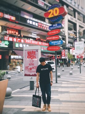 「WTAPS（ダブルタップス）のアイテム（Tシャツ/カットソー、ブラック系）」を使った、teng1さん（メンズ・175cm）の春コーディネート