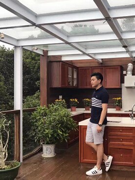 「LACOSTE（ラコステ）のアイテム（ポロシャツ、ブルー系）」を使った、teng1さん（メンズ・175cm）の春コーディネート