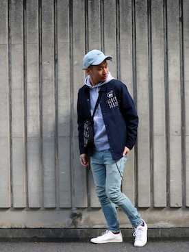 ボディバッグ ウエストポーチを使った ネイビー グレー のメンズ人気ファッションコーディネート Wear