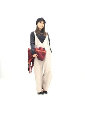 「アイテム（つなぎ/オールインワン、ベージュ系）」を使った、LAKOLE WOMENSさん（レディース・155cm）の秋コーディネート