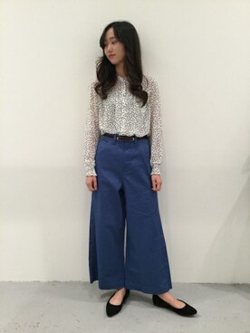 「LAKOLE（ラコレ）のアイテム（チノパンツ）」を使った、LAKOLE WOMENSさん（レディース・165cm）の春コーディネート