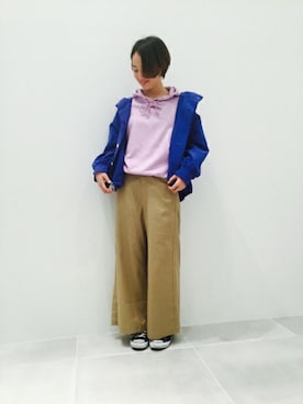 「LAKOLE（ラコレ）のアイテム（チノパンツ）」を使った、LAKOLE WOMENSさん（レディース・165cm）の春コーディネート