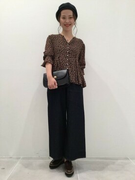 「ぺプラムトップス」｜「アイテム（ハンチング/ベレー帽）」を使った、LAKOLE WOMENSさん（レディース・160cm）の秋コーディネート