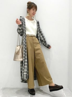 「LAKOLE（ラコレ）のアイテム（チノパンツ）」を使った、LAKOLE WOMENSさん（レディース・162cm）の秋コーディネート