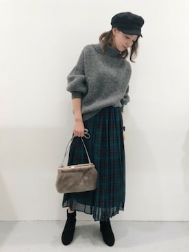 「ボリュームニット」｜「アイテム（キャスケット）」を使った、LAKOLE WOMENSさん（レディース・160cm）の冬コーディネート