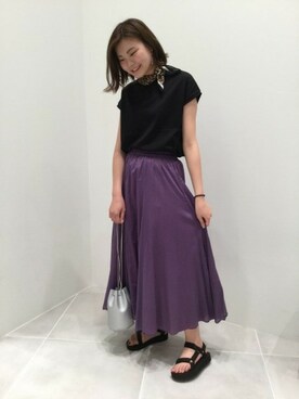 「リバーシブル」｜「アイテム（財布/小物）」を使った、LAKOLE WOMENSさん（レディース・170cm）の夏コーディネート
