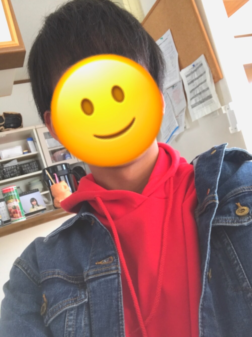 「冬休み、おかいもの」｜「WEGOのWEGO/サイドリブ起毛プルパーカー（パーカー、レッド系）」を使った、KANAさん（メンズ・179cm）の冬コーディネートの1枚目の写真