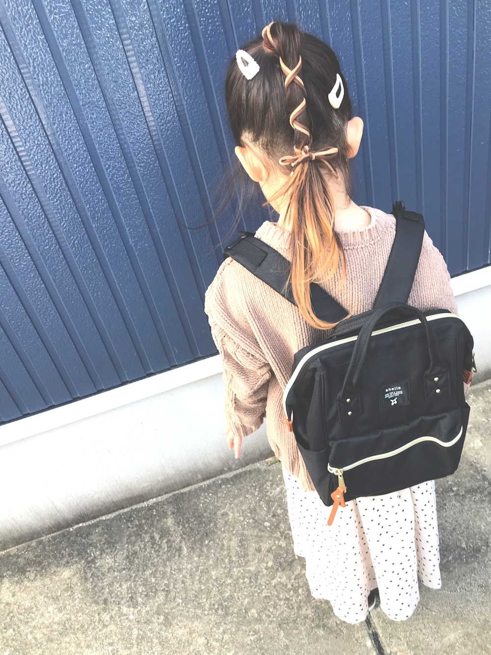 「ドットスカート、ロングスカート、ニット、セーター、4歳、キッズコーデ、Anello、ヘアリボン、紐アレンジ、禰豆子ヘアー」｜「Birthdayのアイテム（スカート、ホワイト系）」を使った、nachuu☺︎☺︎さん（キッズ・110cm）の秋コーディネートの1枚目の写真