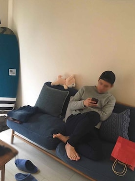 「部屋着」｜「アイテム（帽子）」を使った、ERika さん（レディース・167cm）の春コーディネート