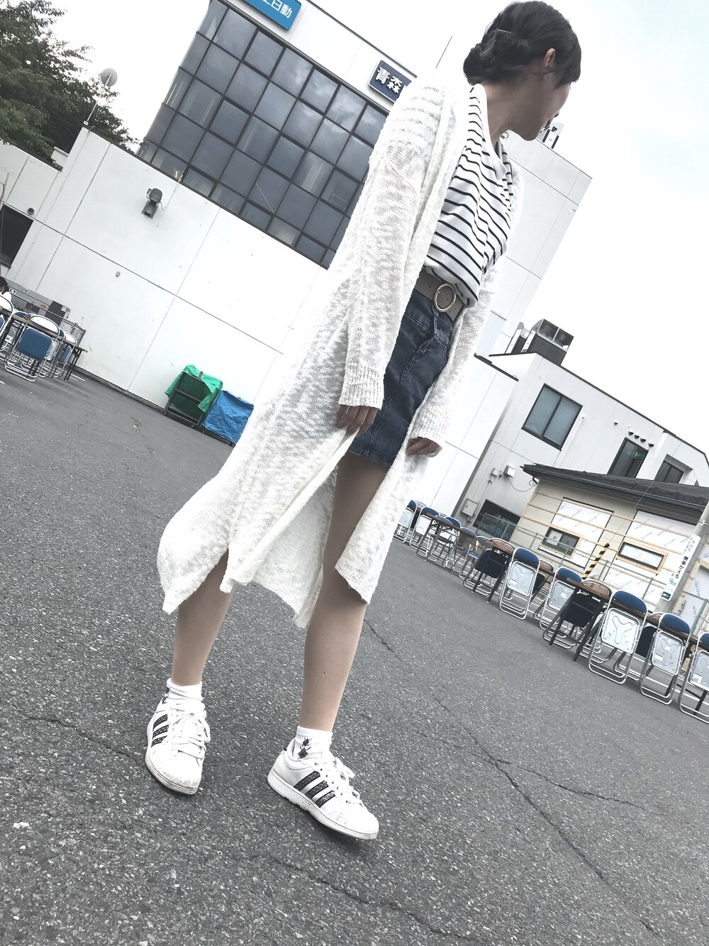 「今日のコーデ、オトナカジュアル、おとなコーデ、大学生、髪アレンジ」｜「Availのアイテム（Tシャツ/カットソー、ホワイト系）」を使った、ゆいさん（レディース・166cm）の秋コーディネートの1枚目の写真