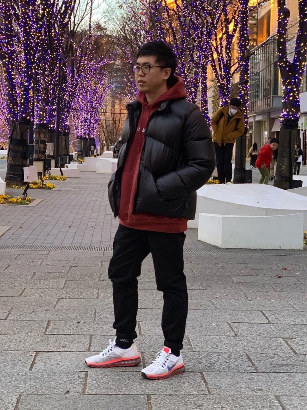 「Levi'sのWEB限定 Levi's/リーバイス 511 スリムフィットジーンズ BLACK（デニムパンツ、ブラック系）」を使った、ビクターさん（メンズ・175cm）の冬コーディネートの1枚目の写真