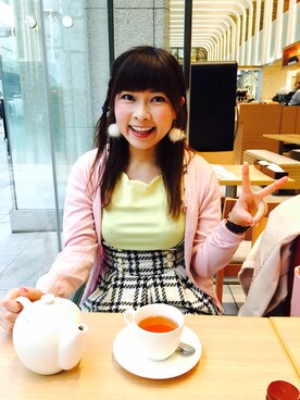 「passage mignon/flaneur（パサージュミニョンフラヌール）のアイテム（アクセサリー）」を使った、DJ　MIYAさん（レディース・160cm）の冬コーディネート