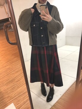 「ケーブルカーディガン」｜「アイテム（デニムジャケット）」を使った、おそのさん（レディース・167cm）の秋コーディネート
