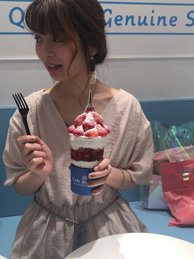 「natural couture（ナチュラルクチュール）のタッセルベルト付きカシュクールワンピース（ワンピース）」を使った、おそのさん（レディース・167cm）の夏コーディネート