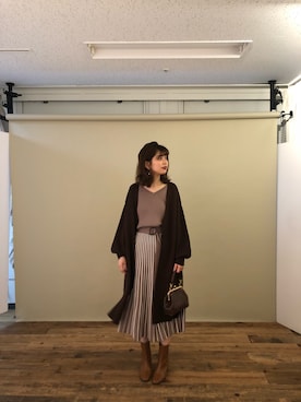 「natural couture（ナチュラルクチュール）の配色ニットプリーツワンピース（ワンピース）」を使った、おそのさん（レディース・167cm）の秋コーディネート