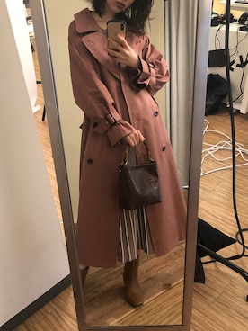「グレージュ」｜「アイテム（トレンチコート）」を使った、おそのさん（レディース・167cm）の秋コーディネート