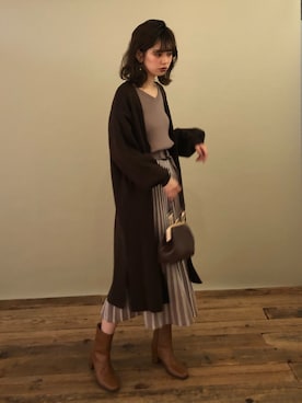 「natural couture（ナチュラルクチュール）の配色ニットプリーツワンピース（ワンピース）」を使った、おそのさん（レディース・167cm）の秋コーディネート