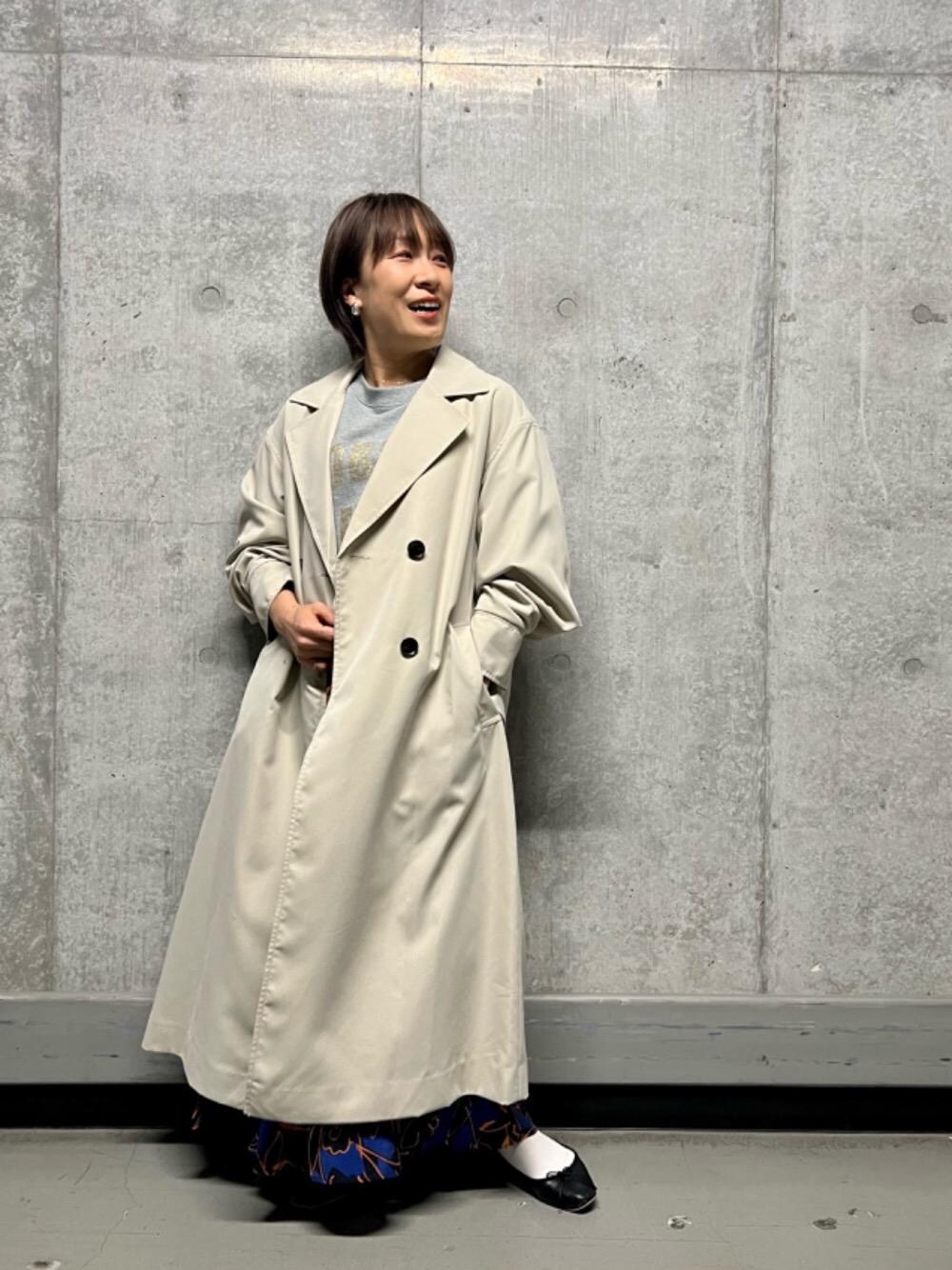「休日、チェスター、デート、晴れ、女子会、le.coeur blanc、お仕事、ルクールブラン、天神地下街、あうたー」｜「le.coeur blancのIPEKER プリントフレアスカート（スカート、ブルー系）」を使った、meさん（レディース・152cm）の冬コーディネートの1枚目の写真