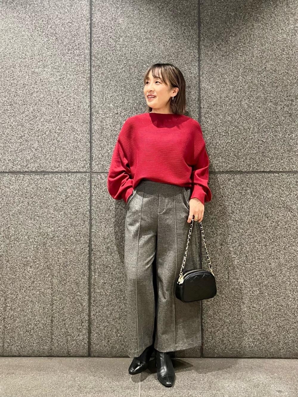 「休日、晴れ、お呼ばれ、le.coeur blanc、涼しい、お仕事、ルクールブラン、天神地下街店、ぱんつ、にっと」｜「le.coeur blancのAULENTTI キルティングショルダー（ショルダーバッグ、ブラック系）」を使った、meさん（レディース・151cm）の秋コーディネートの1枚目の写真