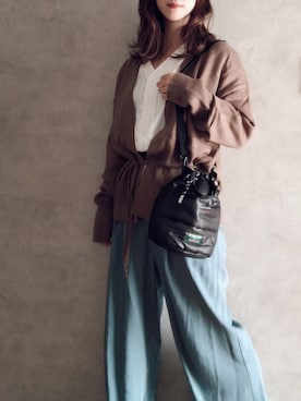 「fifth（フィフス）のVネックラインデザインブラウス（シャツ/ブラウス）」を使った、Atsukoさん（レディース・155cm）の秋コーディネート
