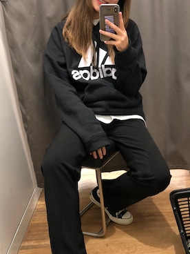 「CONVERSE（コンバース）のアイテム（アクセサリー）」を使った、叫一白1さん（レディース・168cm）の春コーディネート