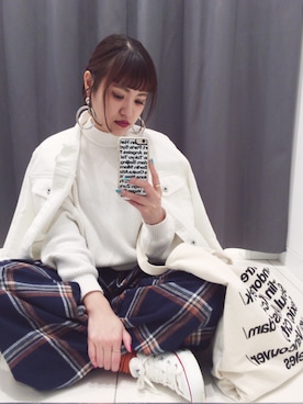 「ゆるカジ」｜「アイテム（アクセサリー）」を使った、yuiasaさん（レディース・153cm）の冬コーディネート