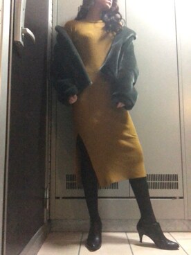 「EMODA」｜「アイテム（ブーティ）」を使った、瞳美さん（レディース・172cm）の冬コーディネート
