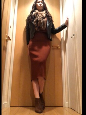 瞳美さんの「WOMEN メリノブレンドリブスカート」を使ったコーディネート