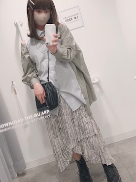 「SPINNS（スピンズ）のアイテム（シャツ/ブラウス、グレー系）」を使った、かりぃーぷぁくぷぁくさん（レディース・167cm）の春コーディネート