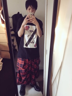 「KINGLYMASKのアイテム（Tシャツ/カットソー、ブラック系）」を使った、X_X.さん（メンズ・160cm）の夏コーディネート