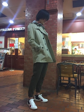「BLACK LABEL CRESTBRIDGE（ブラックレーベル・クレストブリッジ）のアイテム（トレンチコート）」を使った、JOさん（メンズ・180cm）の冬コーディネート