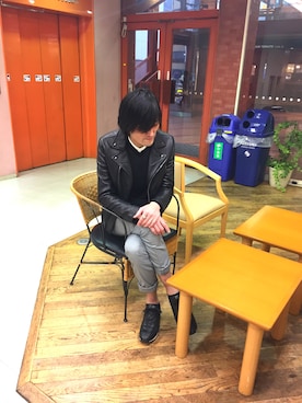 「BLACK LABEL CRESTBRIDGE（ブラックレーベル・クレストブリッジ）のアイテム（ライダースジャケット）」を使った、JOさん（メンズ・180cm）の冬コーディネート